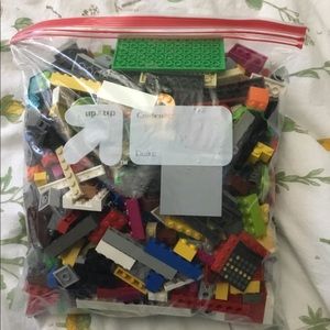 4 lbs Assorted LEGOS